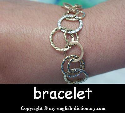 how to spell bracelet.